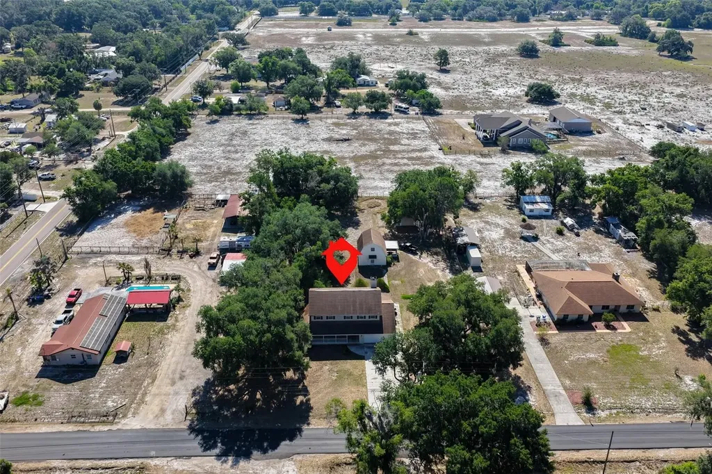 2710 Lewis Road Dover FL 33527