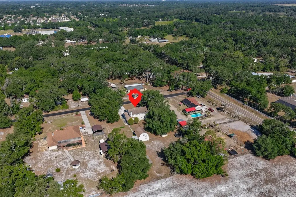 2710 Lewis Road Dover FL 33527