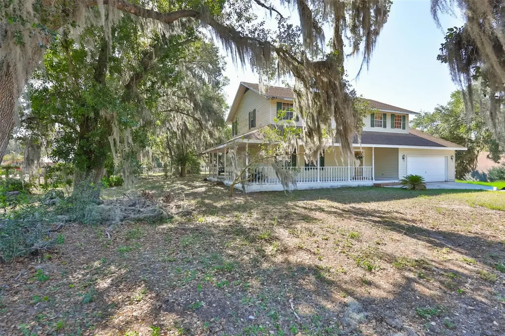2710 Lewis Road Dover FL 33527