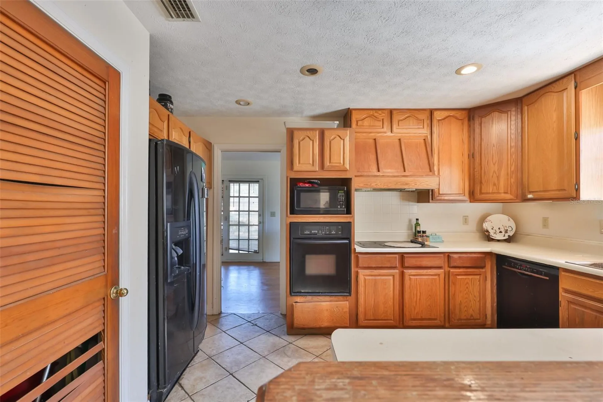 2710 Lewis Road Dover FL 33527