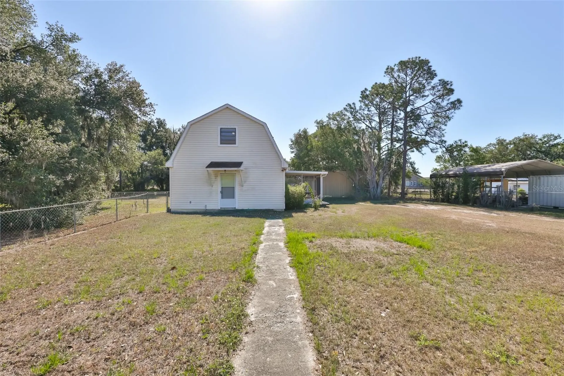 2710 Lewis Road Dover FL 33527