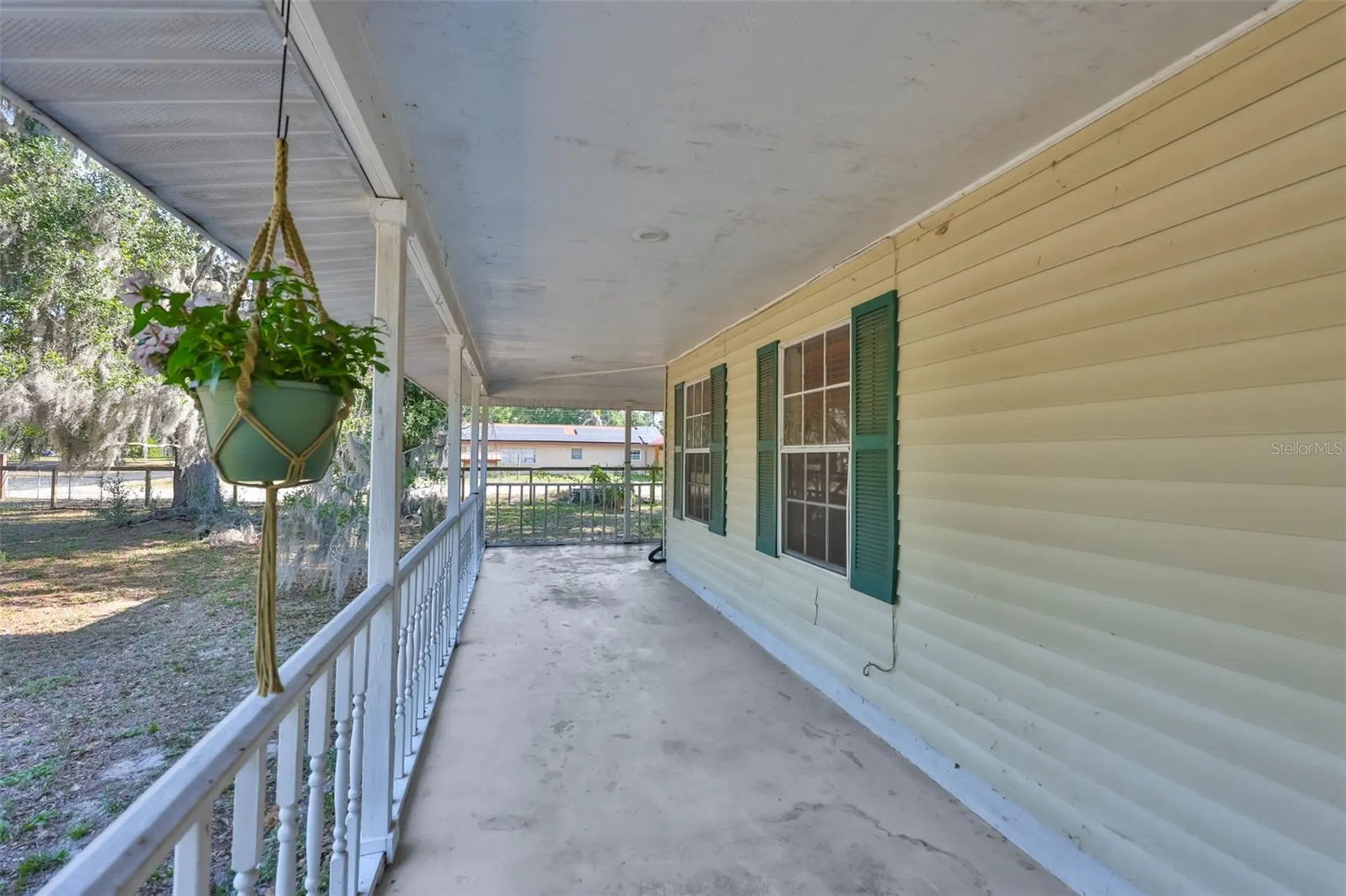 2710 Lewis Road Dover FL 33527