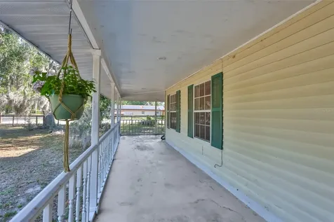 2710 Lewis Road Dover FL 33527