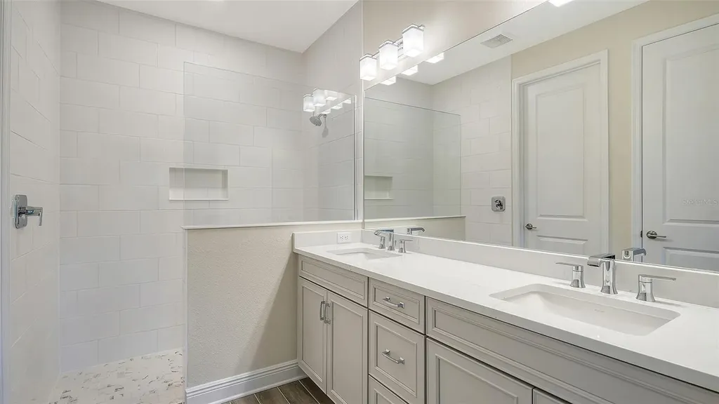 2569 Dasheen Place Sarasota FL 34240