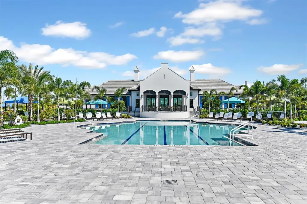 2569 Dasheen Place Sarasota FL 34240