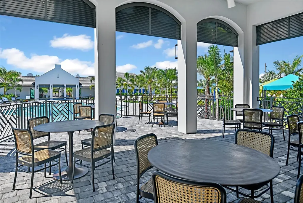 2569 Dasheen Place Sarasota FL 34240