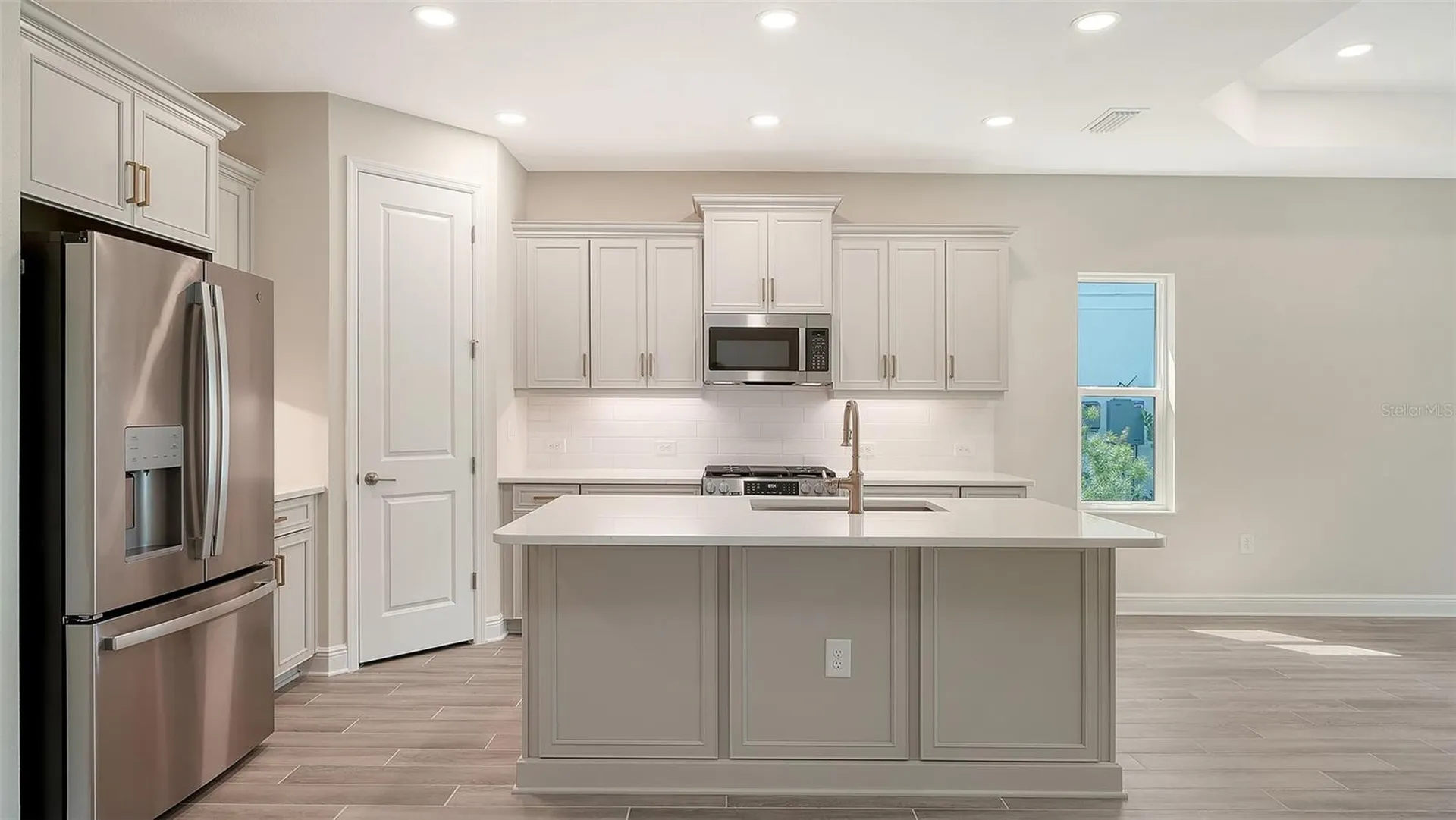 2569 Dasheen Place Sarasota FL 34240