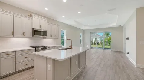 2569 Dasheen Place Sarasota FL 34240