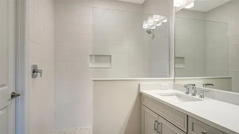 2569 Dasheen Place Sarasota FL 34240