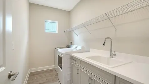 2569 Dasheen Place Sarasota FL 34240