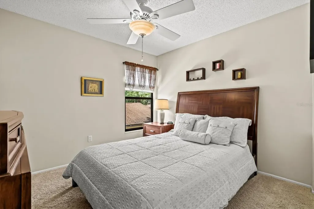 5713 Avista Drive Sarasota FL 34243