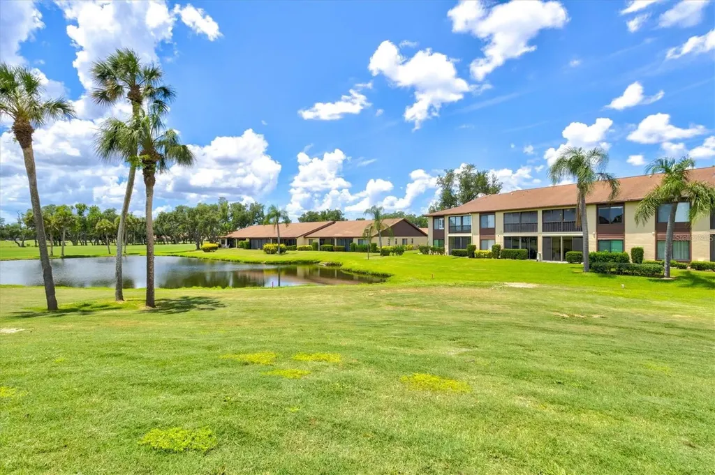 5713 Avista Drive Sarasota FL 34243