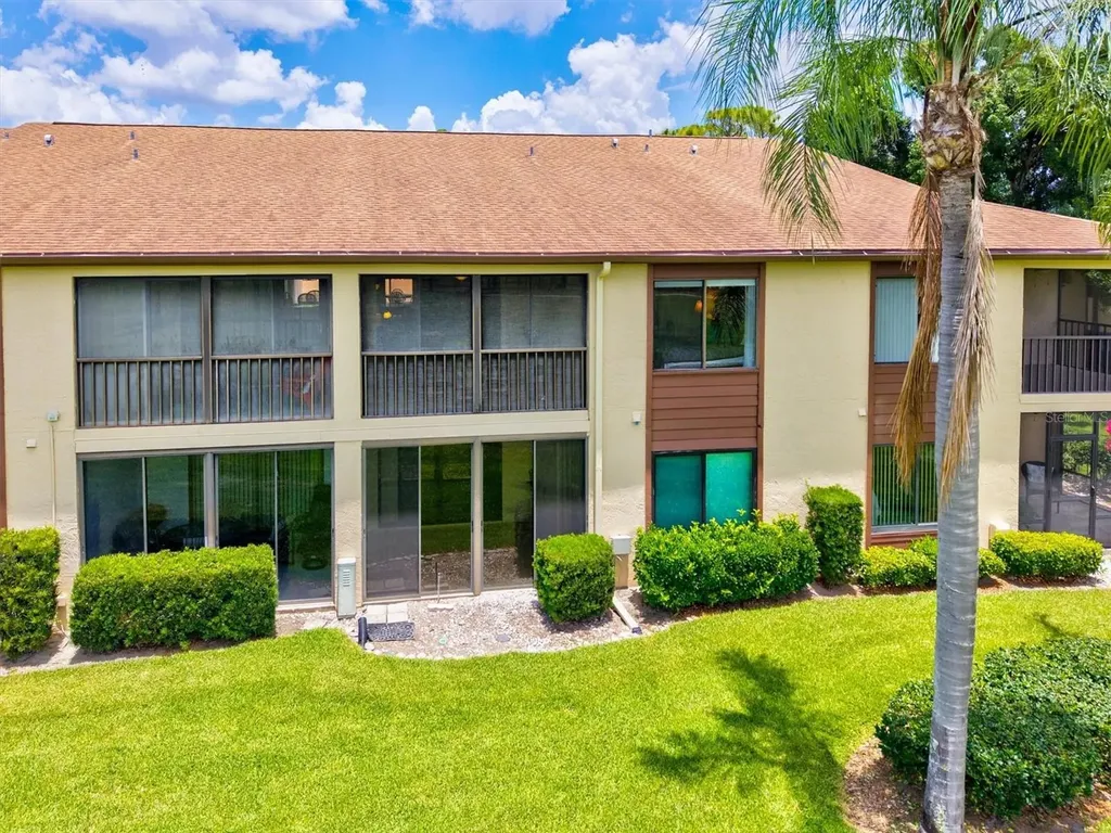 5713 Avista Drive Sarasota FL 34243