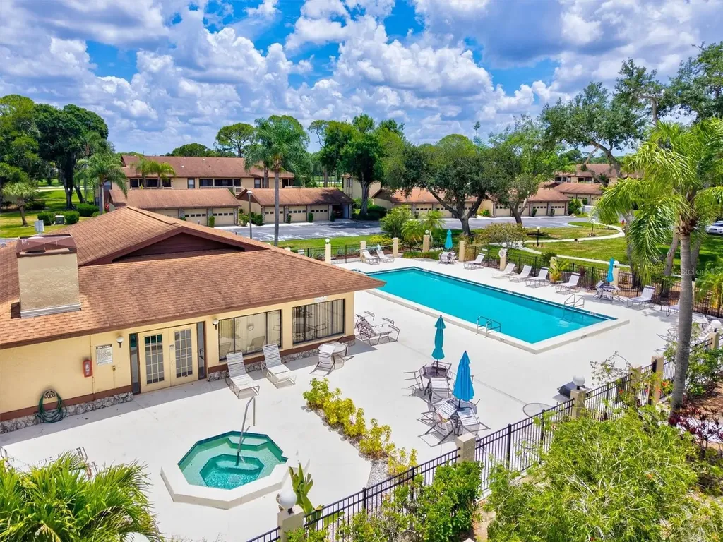 5713 Avista Drive Sarasota FL 34243