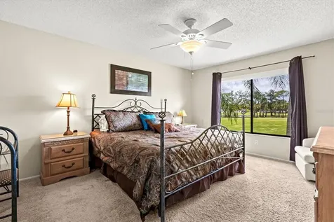 5713 Avista Drive Sarasota FL 34243