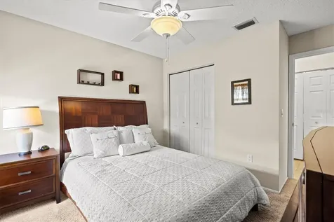 5713 Avista Drive Sarasota FL 34243