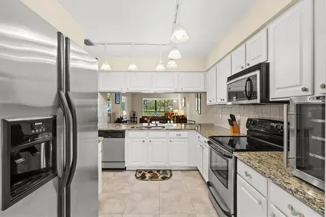 5713 Avista Drive Sarasota FL 34243