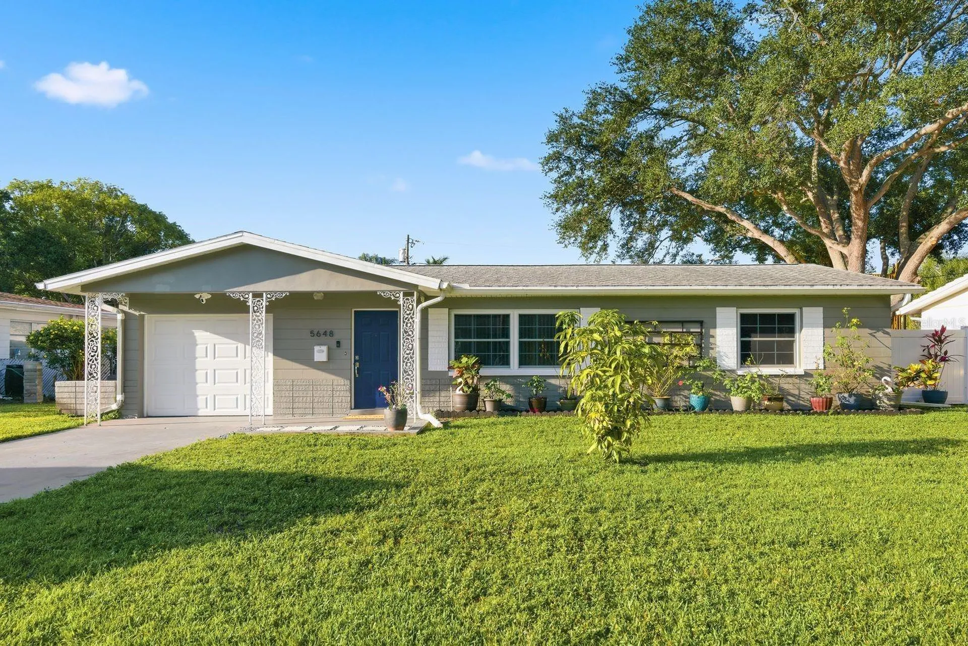5648 33rd Avenue N St Petersburg FL 33710