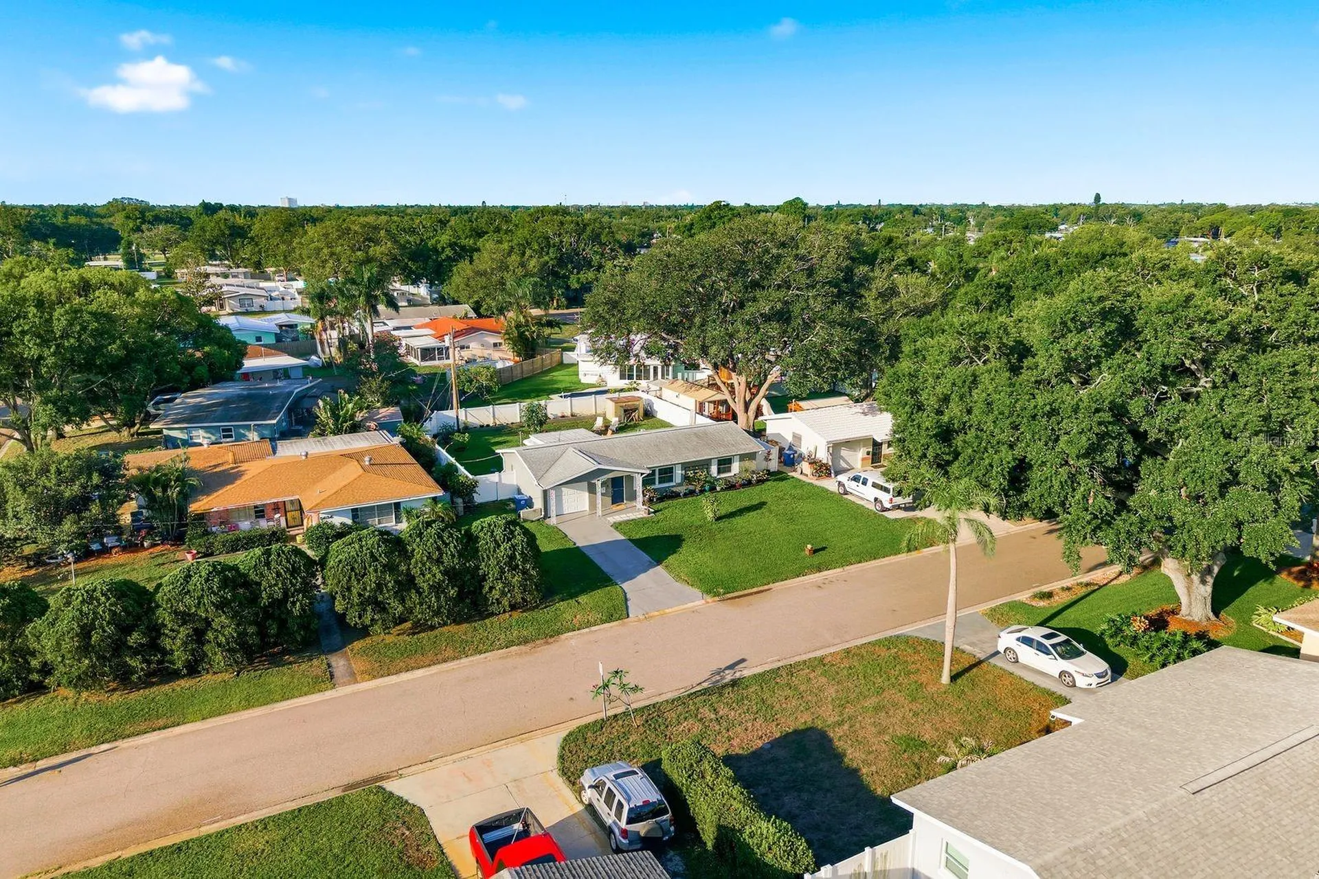 5648 33rd Avenue N St Petersburg FL 33710