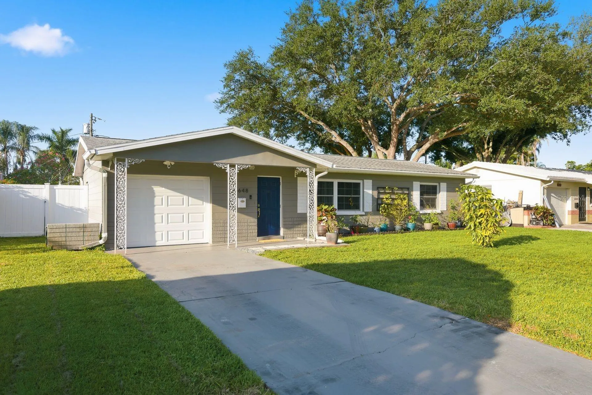 5648 33rd Avenue N St Petersburg FL 33710