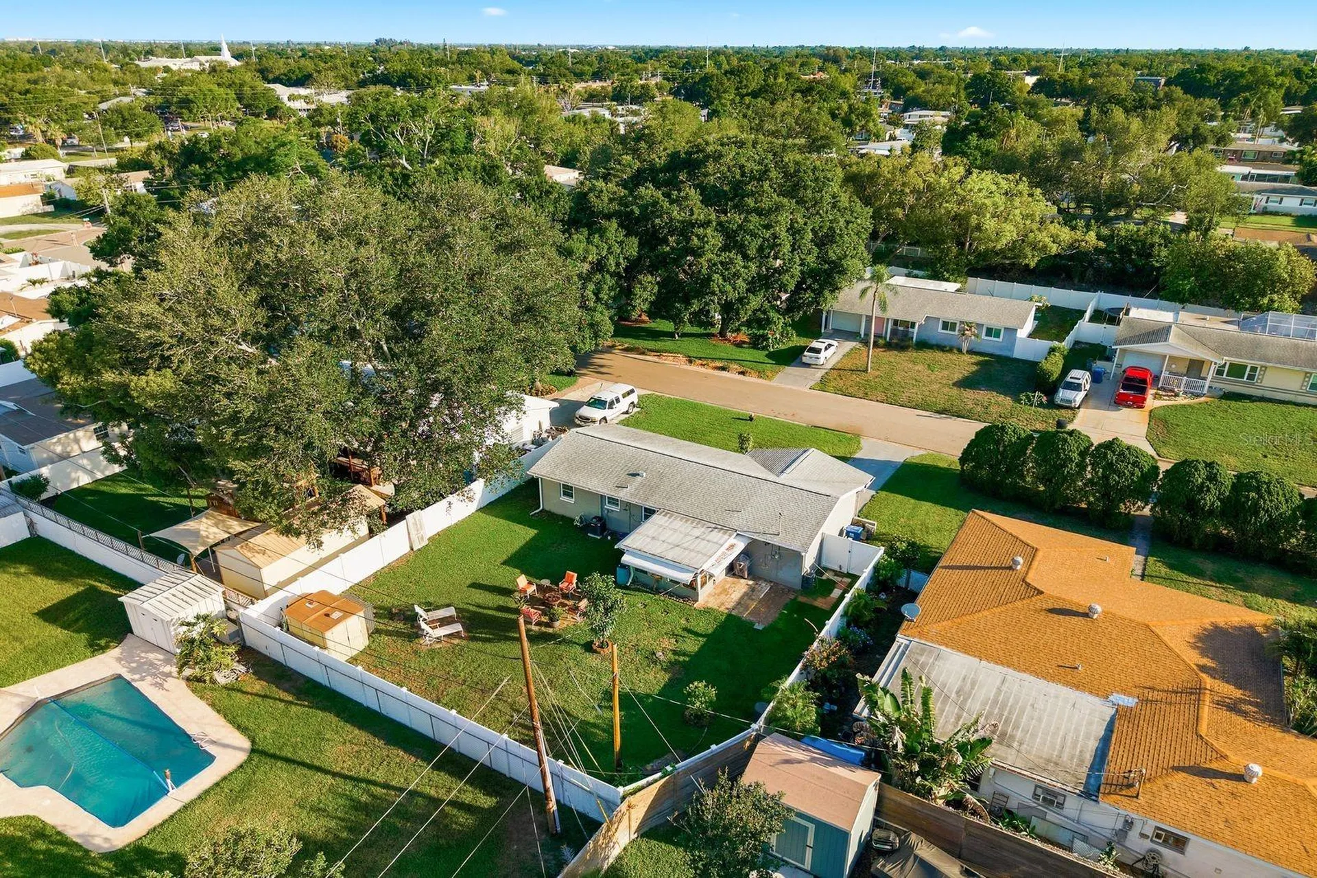 5648 33rd Avenue N St Petersburg FL 33710