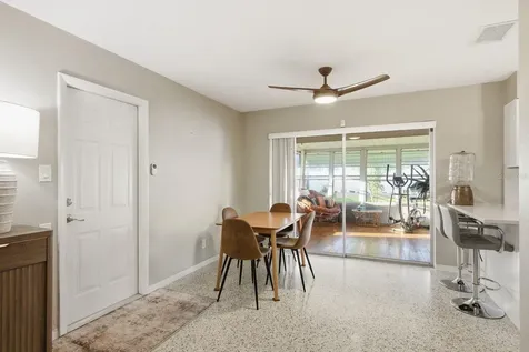 5648 33rd Avenue N St Petersburg FL 33710