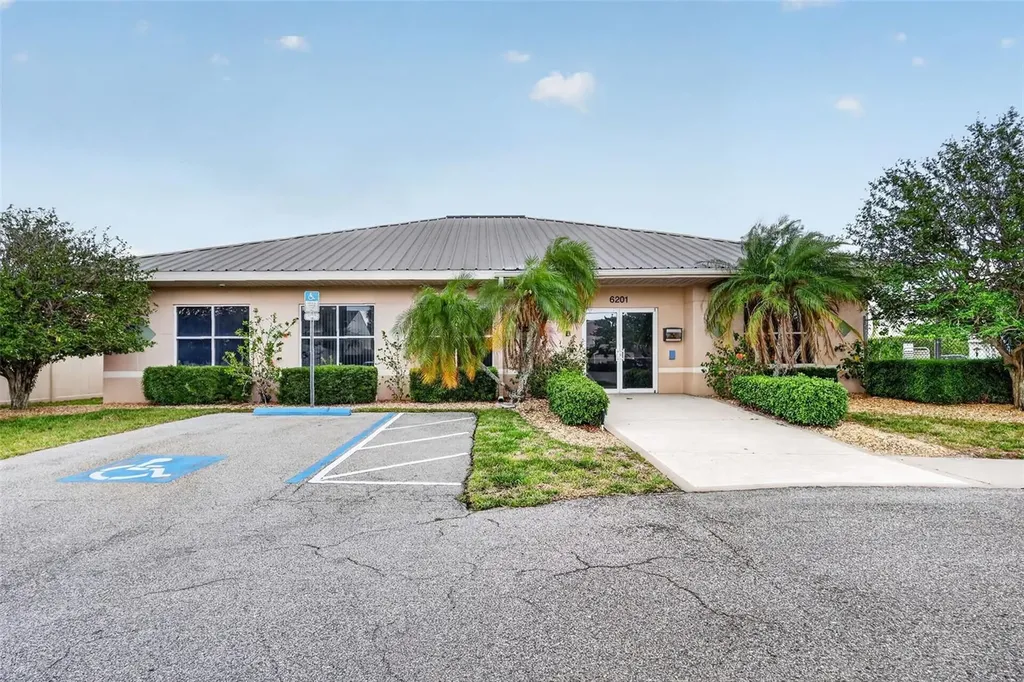 6146 7th Avenue W Bradenton FL 34209