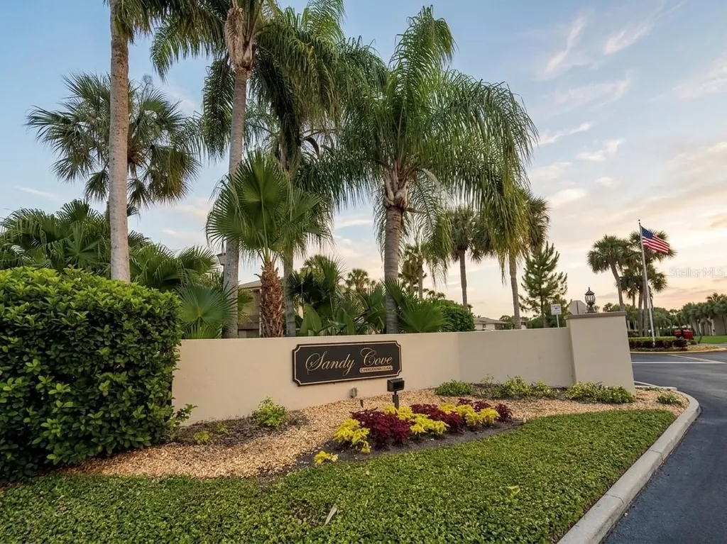 554 Orange Drive Altamonte Springs FL 32701