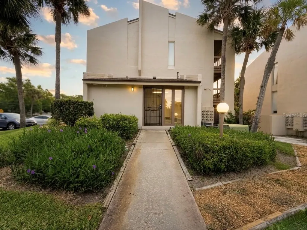 554 Orange Drive Altamonte Springs FL 32701