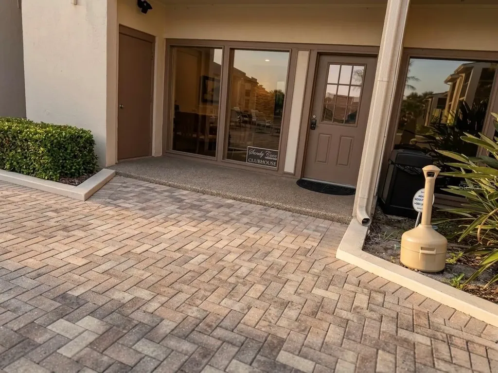 554 Orange Drive Altamonte Springs FL 32701
