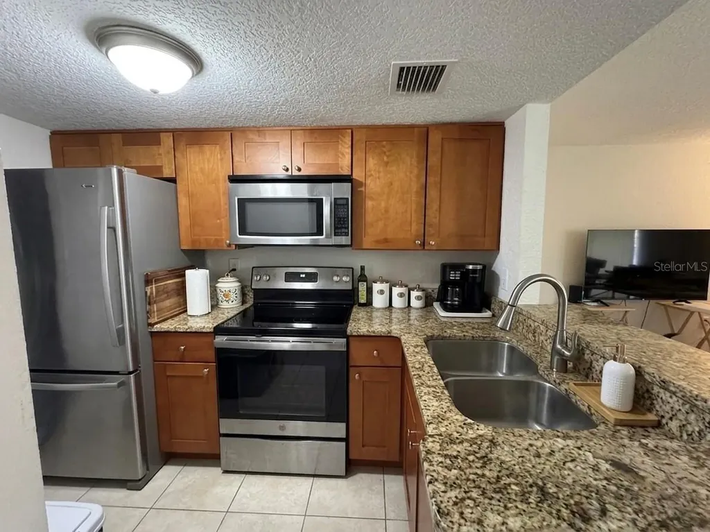 554 Orange Drive Altamonte Springs FL 32701