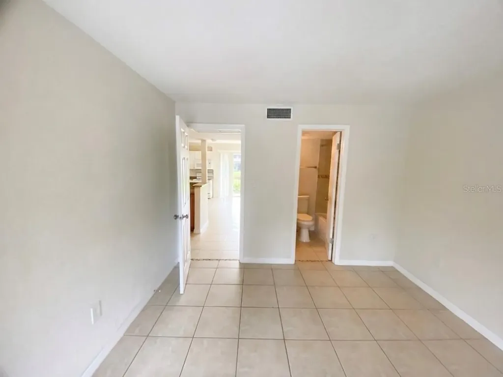 554 Orange Drive Altamonte Springs FL 32701