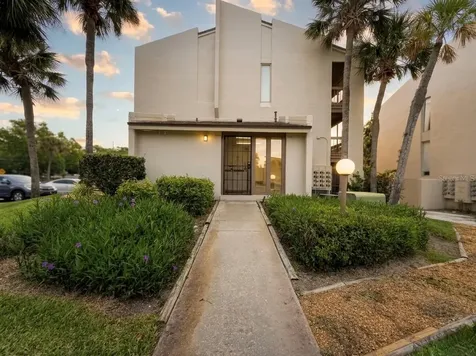 554 Orange Drive Altamonte Springs FL 32701