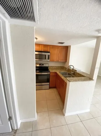 554 Orange Drive Altamonte Springs FL 32701