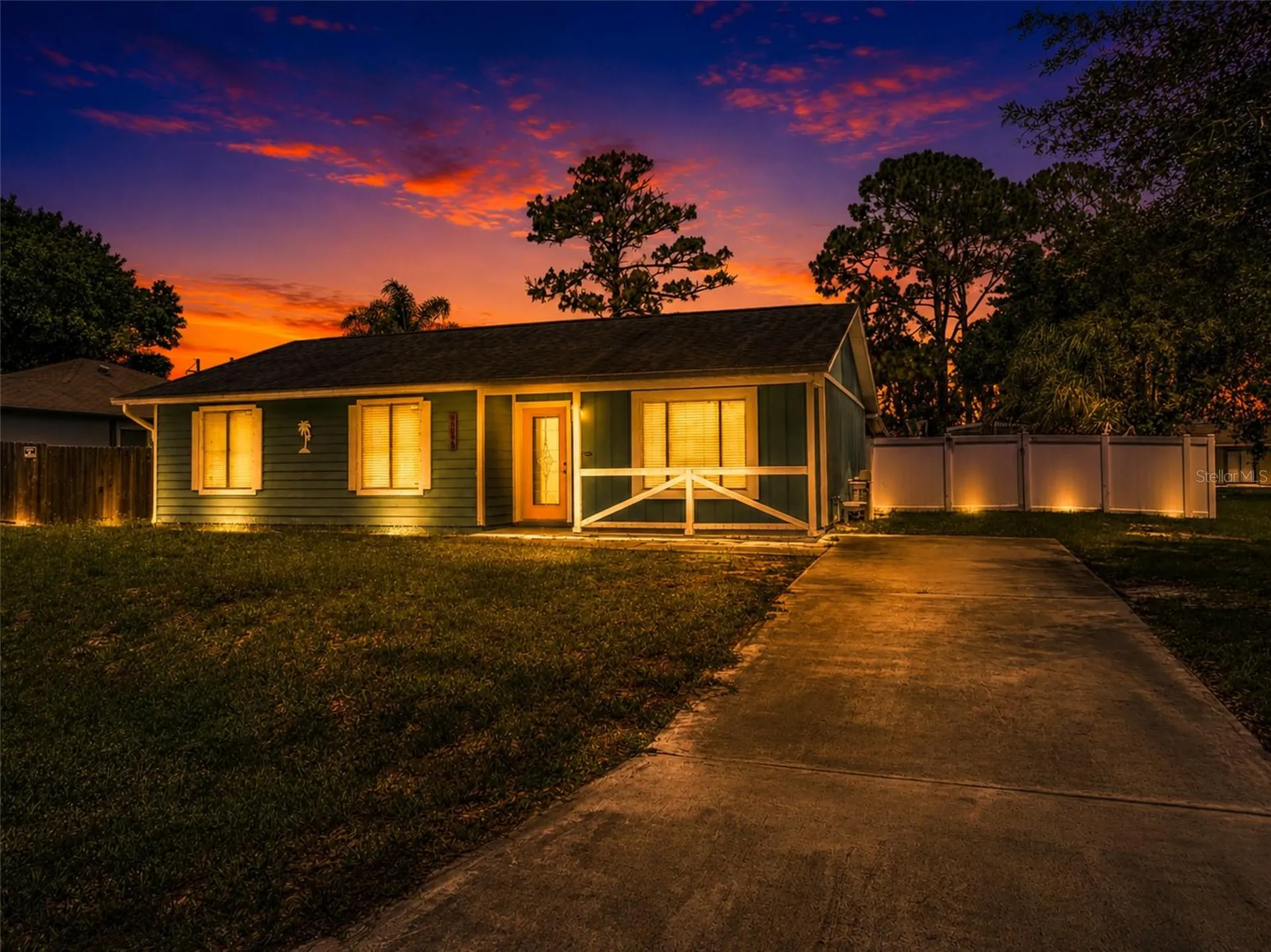 1385 Gillott Street NW Palm Bay FL 32907
