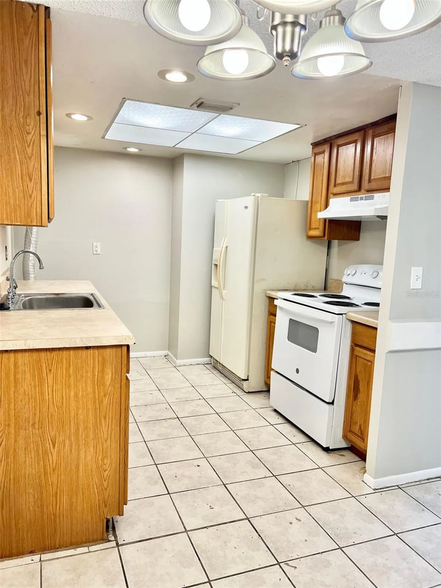 6065 Village Circle Orlando FL 32822