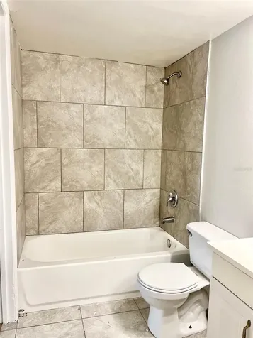 6065 Village Circle Orlando FL 32822