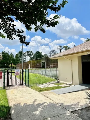 6065 Village Circle Orlando FL 32822