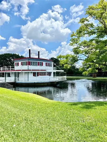 6065 Village Circle Orlando FL 32822