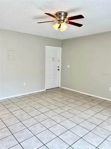 6065 Village Circle Orlando FL 32822