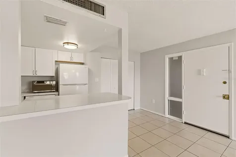 574 Orange Drive Altamonte Springs FL 32701