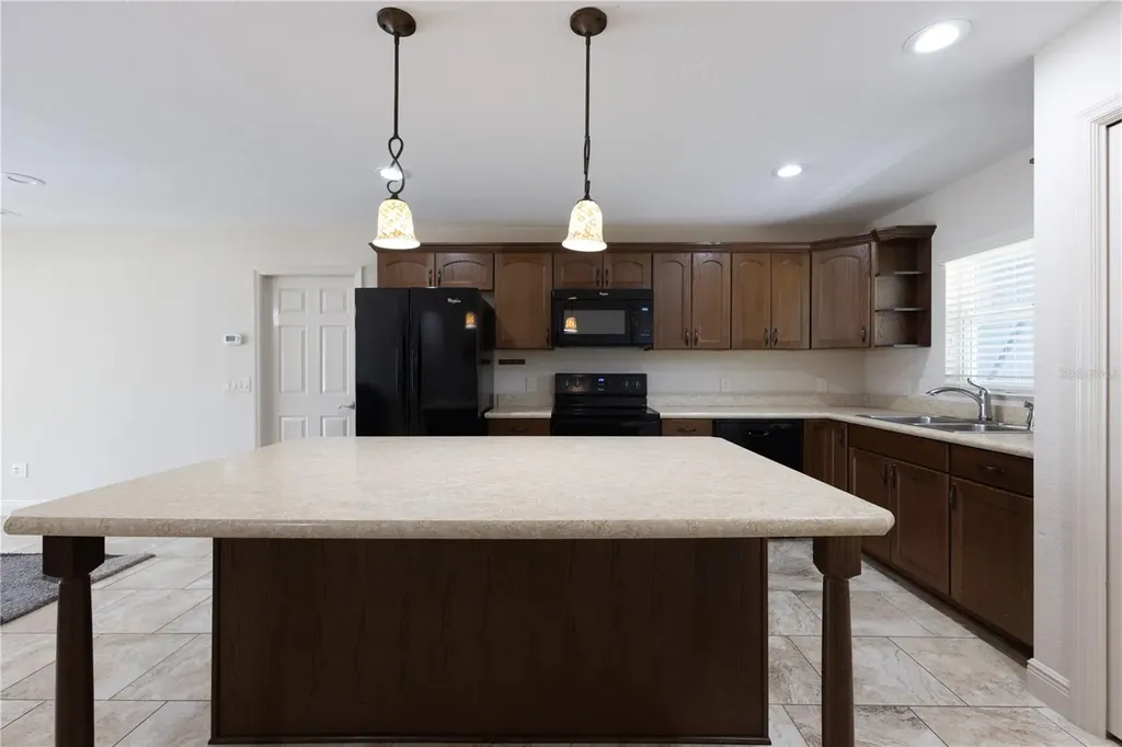 2057 E C 462 Wildwood FL 34785