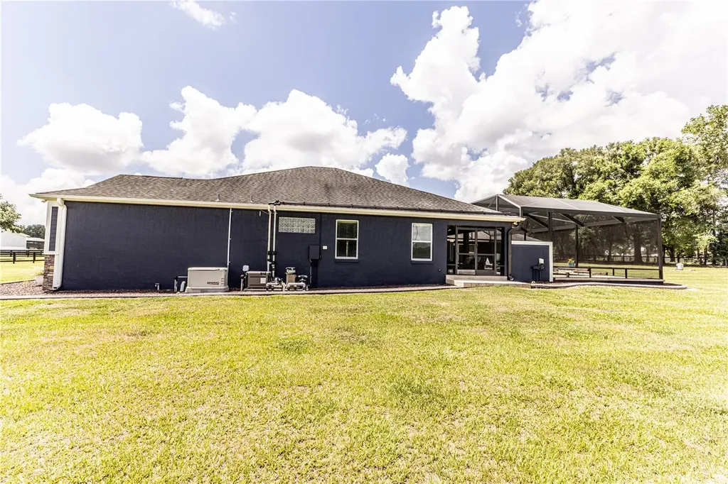 2057 E C 462 Wildwood FL 34785