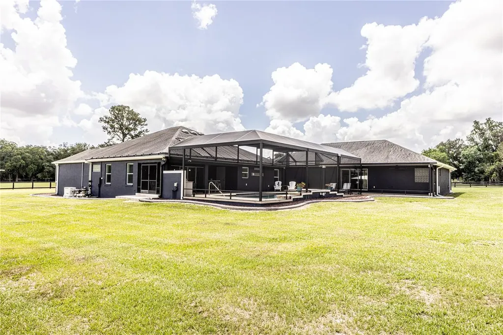 2057 E C 462 Wildwood FL 34785
