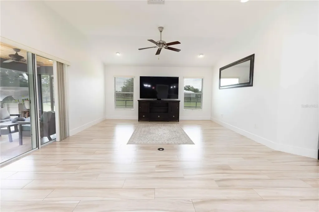 2057 E C 462 Wildwood FL 34785