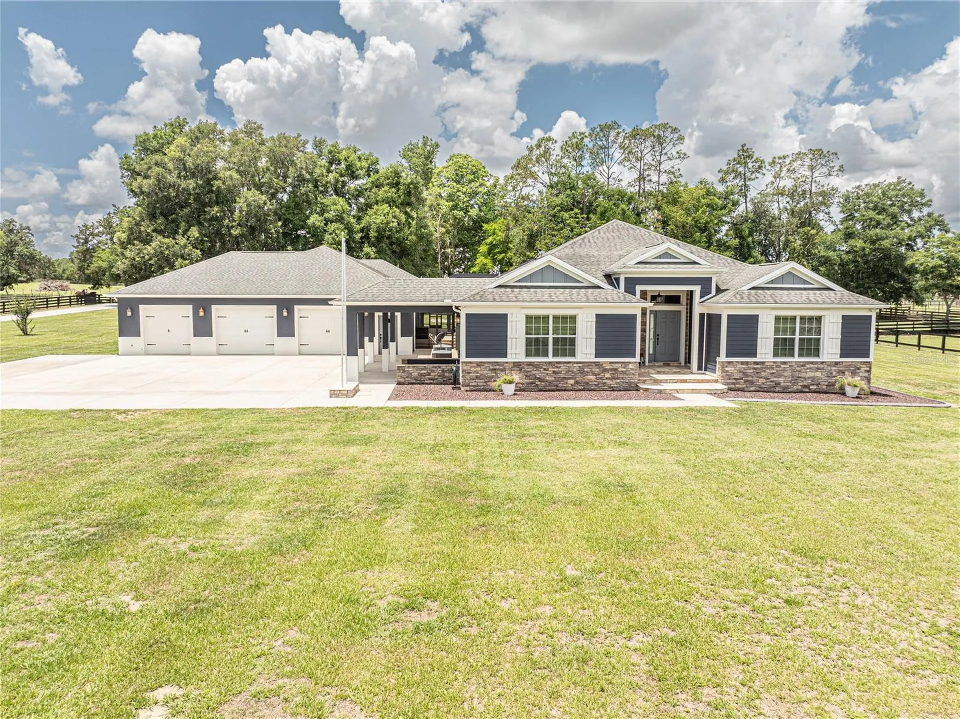 2057 E C 462 Wildwood FL 34785