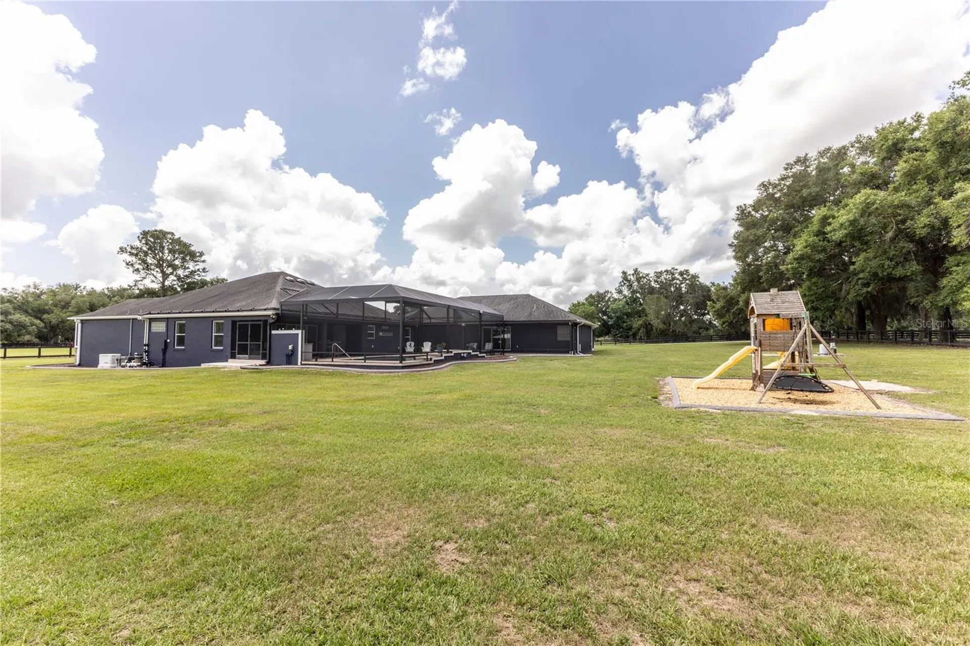 2057 E C 462 Wildwood FL 34785