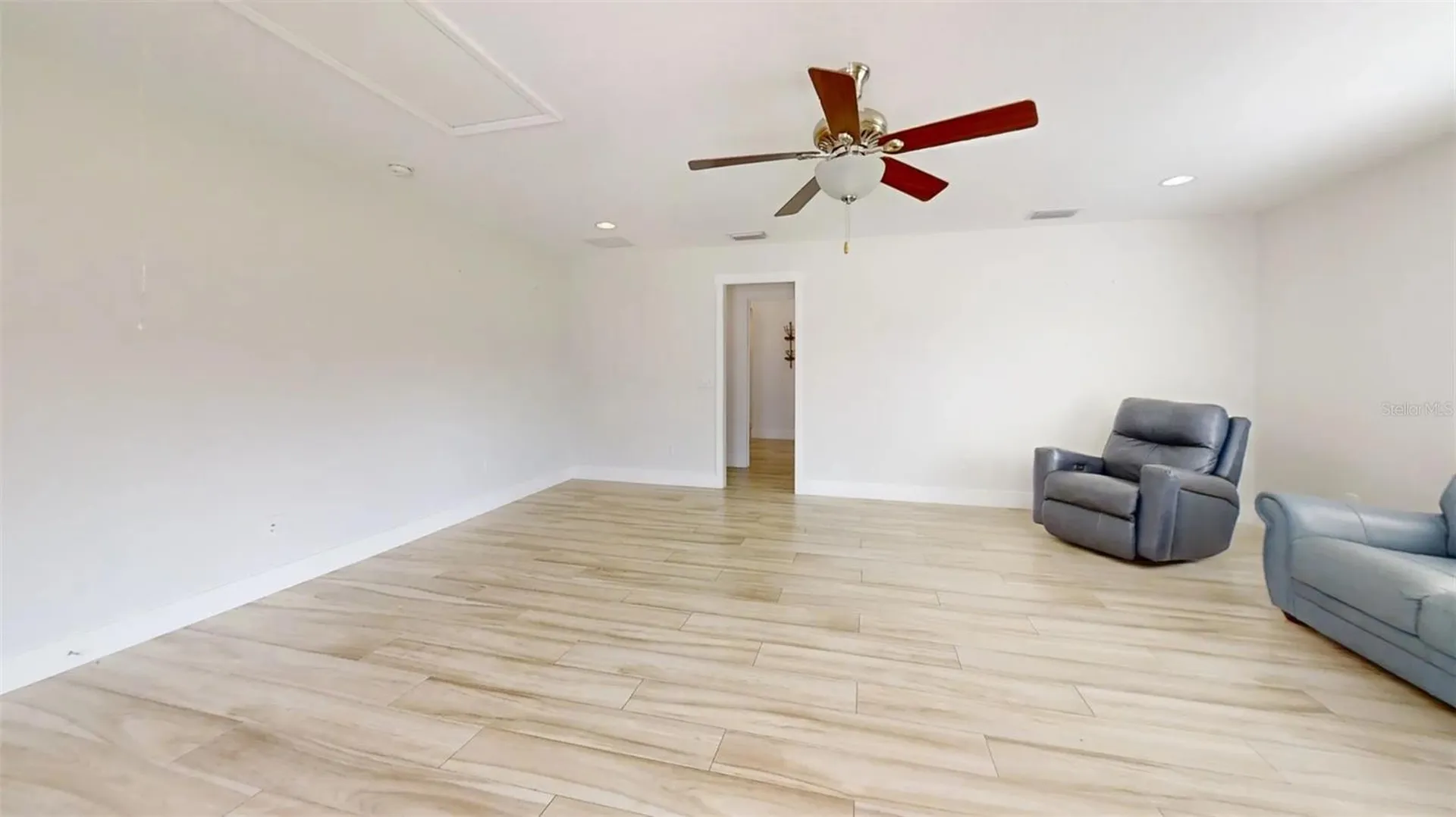 2057 E C 462 Wildwood FL 34785