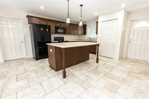 2057 E C 462 Wildwood FL 34785
