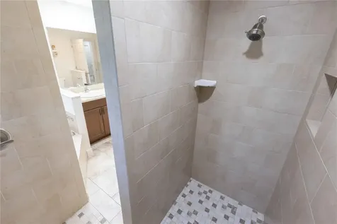 2057 E C 462 Wildwood FL 34785